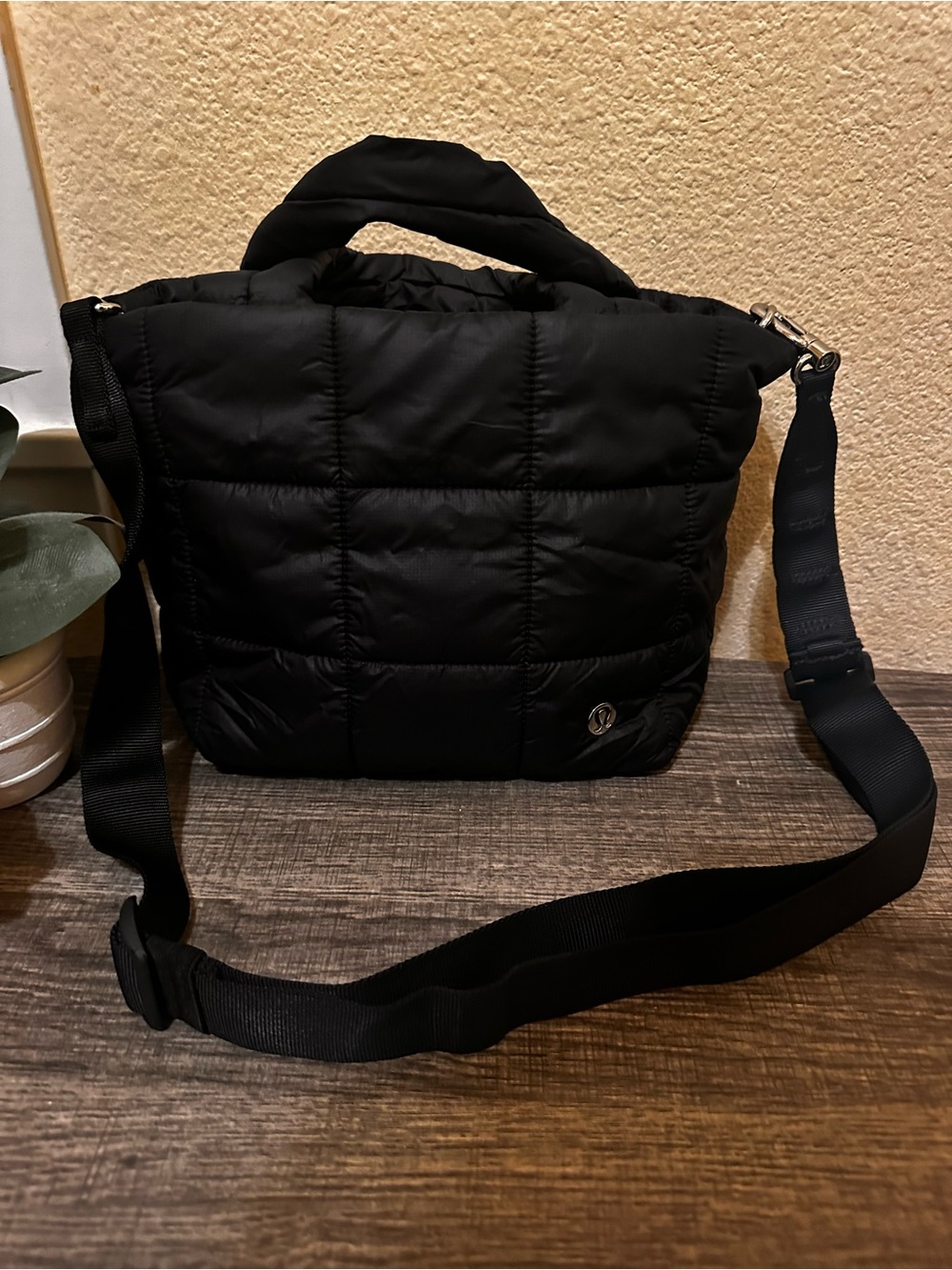 lululemon athletica Black Quilted Messenger Crossbody